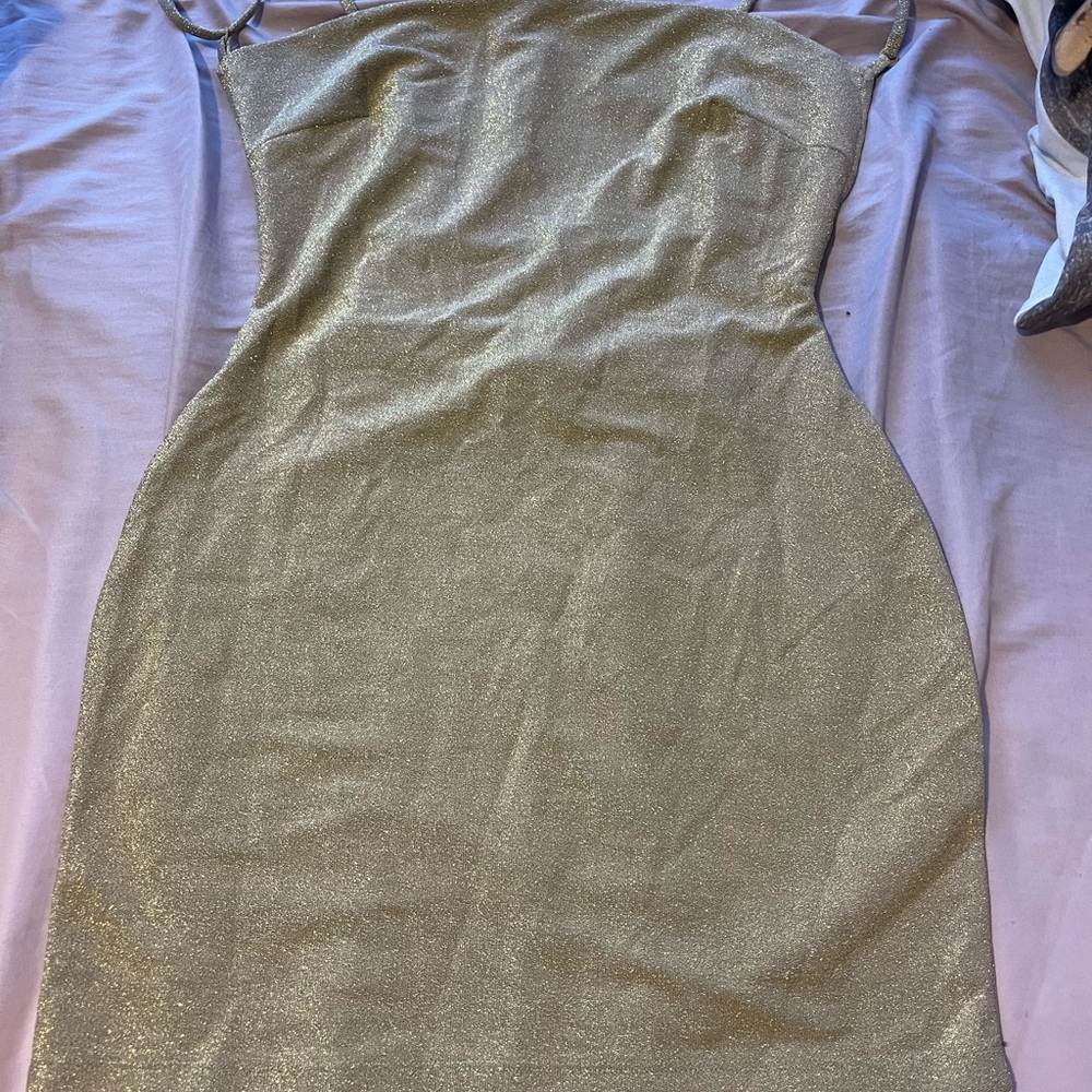 Elegant Gold Women's Dress